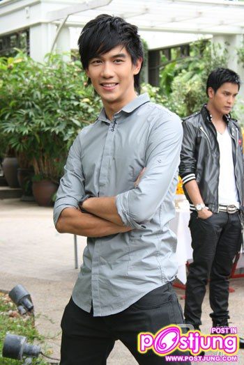 ผมว่า 2 คนนี้ หน้าคล้ายกัน คิดเหมือนกันปะ