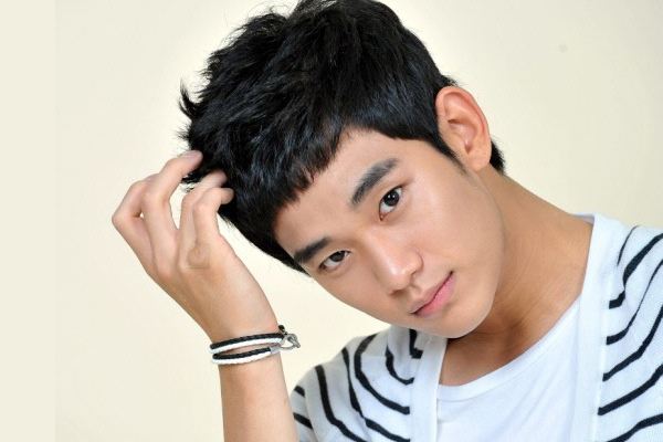 หนุ่มน้อยน่ารัก Kim soo hyun จากชีรี่ย์เกาหลี Dream High