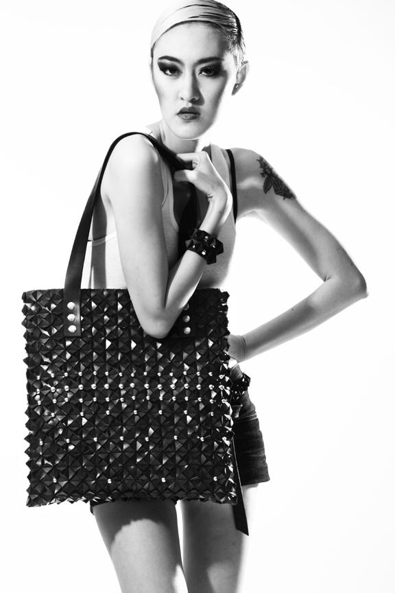 ทำจากยางในรถยนต์เก่า