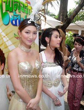 แพนเค้ก ขวัญ กับการถ่ายรูปคู่กัน