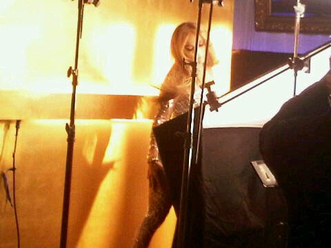 Jennifer Lopez New Song "On The Floor"