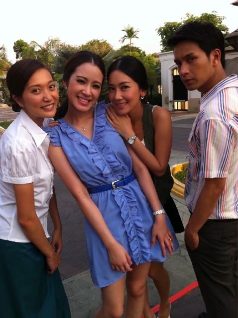 นุ่น วรนุชกับเพื่อนๆดารา ณ กองถ่ายละคร ค่าของคน