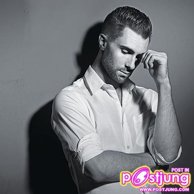 Adam Levine แห่งวง Maroon 5 เจ้าค่ะ