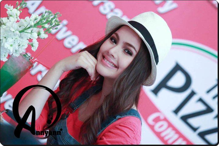 ญาญ่า สาวน้อยน่ารัก สดใส