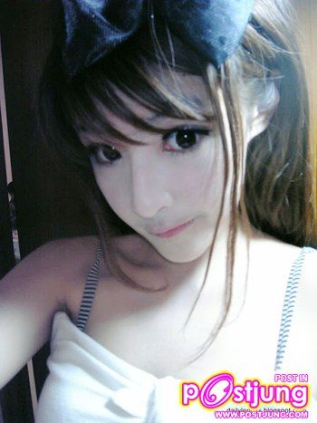 หวัง เจี่ย ยุ่น สาวที่หน้าตาน่าร๊ากมากค่ะเหมือนตุ๊กตาเลย