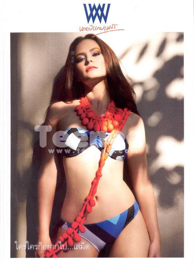 แอน อลิชา สลัดผ้าโชว์เซ็กซี่ในพลอยแกมเพชร