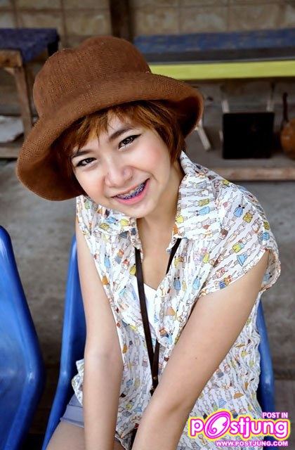 สาวหมวยผมสั้น