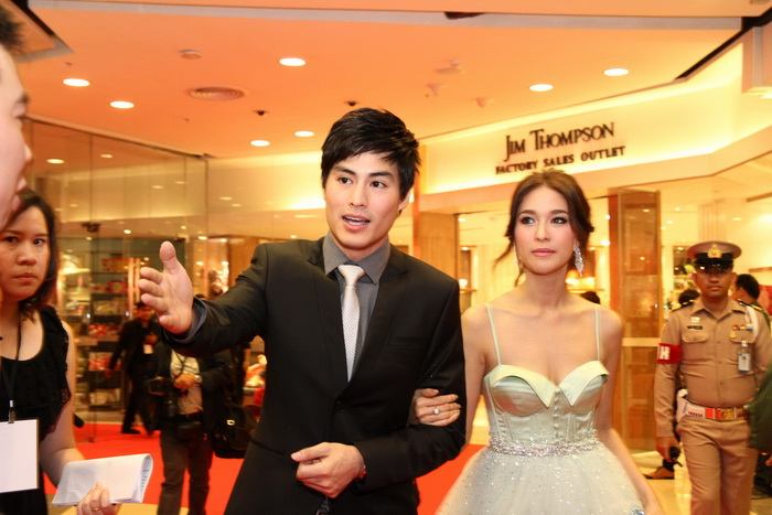 pic พลอย เฌอมาลย์ จากงานสุพรรณหงษ์ สวยจริงอะไรจริง