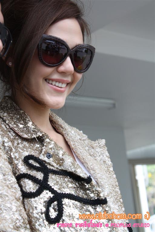 ชมพู่ อารยา ก่อนอัดรายการราตรีสโมสร