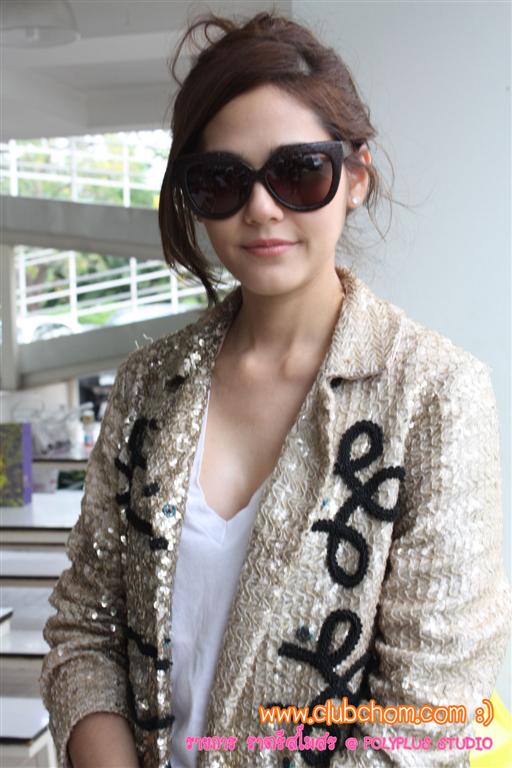 ชมพู่ อารยา ก่อนอัดรายการราตรีสโมสร