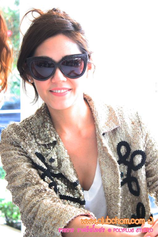 ชมพู่ อารยา ก่อนอัดรายการราตรีสโมสร