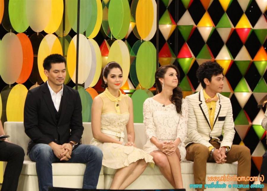 ชมพู่ อารยา ในรายการราตรีสโมสร สวยมากๆ