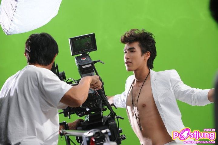 ณเดชน์..ภาพเบื้องหลังถ่ายโฆษณา 12 Plus แป้งเย็น เอ็กซ์ตร้า คูล แอนตี้แบคทีเรีย