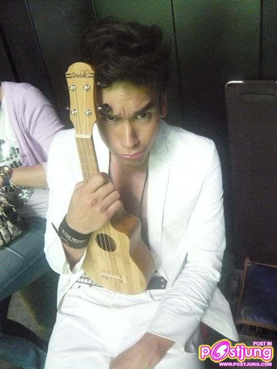 ณเดชน์..ภาพเบื้องหลังถ่ายโฆษณา 12 Plus แป้งเย็น เอ็กซ์ตร้า คูล แอนตี้แบคทีเรีย