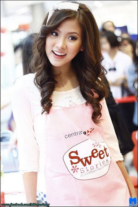 ใบเฟิร์น ญาญ่า สวย ใส น่ารักทั้งคู่