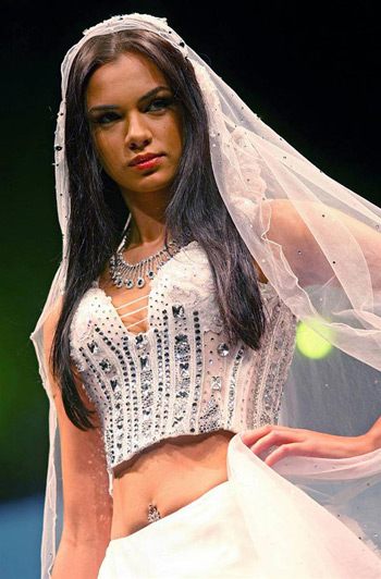 สวย เริ่ด กับชุดแต่งงานสวยๆ จากดีไซเนอร์ดัง
