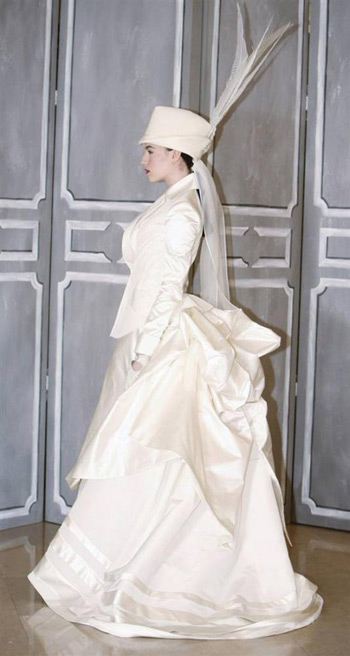 สวย เริ่ด กับชุดแต่งงานสวยๆ จากดีไซเนอร์ดัง