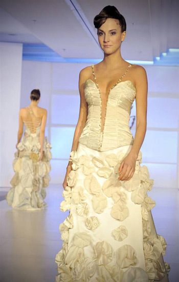 สวย เริ่ด กับชุดแต่งงานสวยๆ จากดีไซเนอร์ดัง