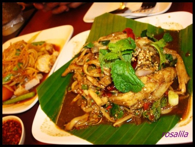 ชาวโพสจังที่น่ารัก หิวรึยังเอ่ย อาหารมาเสิร์ฟแล้วค่ะ