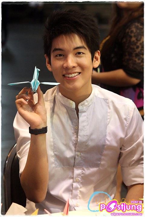 อวบอ้วน งานAll Hearts for Japan & Suck Seed Press Preview