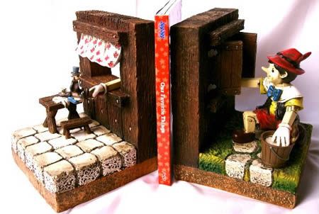 อันดับที่ 8 Pinocchio Bookends
