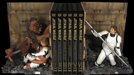 อันดับที่ 3 Star Wars Trash Compactor Bookends