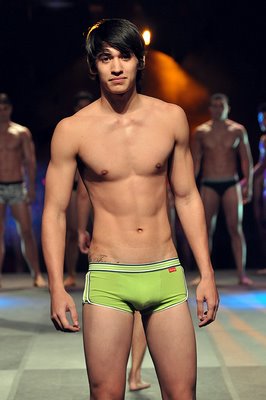 แฟชั่นชุดว่ายน้ำชาย