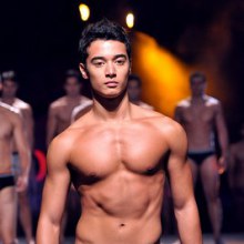 แฟชั่นชุดว่ายน้ำชาย