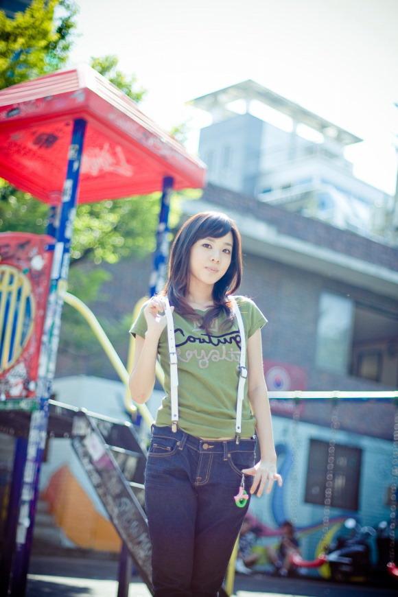 ซานดาร่า 2NE1