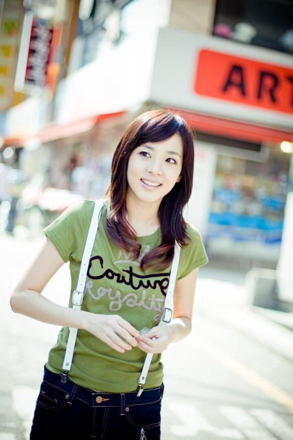 ซานดาร่า 2NE1