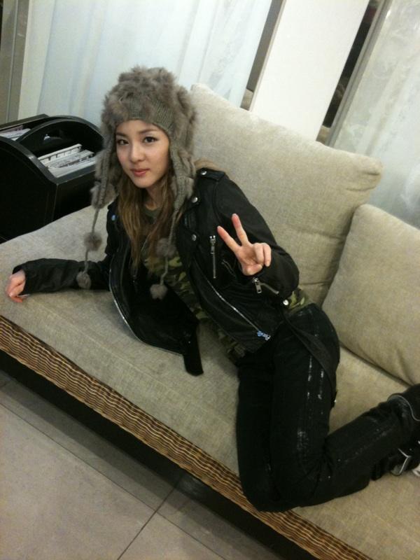 ซานดาร่า 2NE1