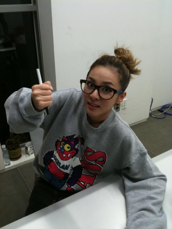 ซานดาร่า 2NE1