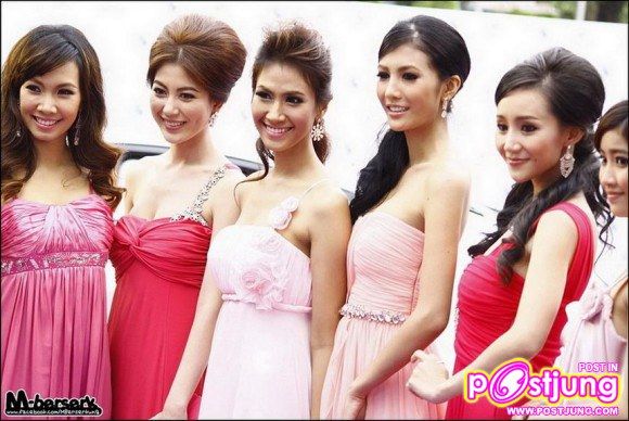 ภาพจากงานไนท์เอนเตอร์เทนอวอร์ด2011