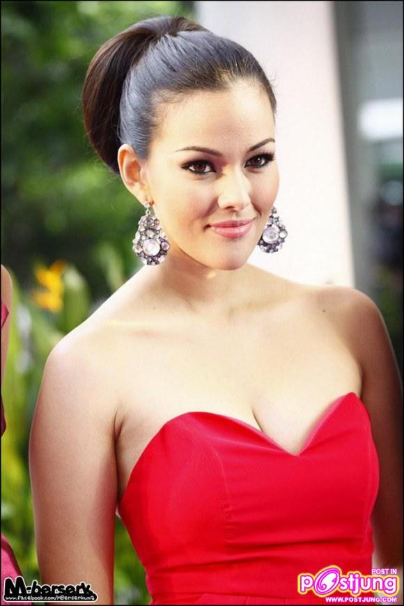 ภาพจากงานไนท์เอนเตอร์เทนอวอร์ด2011