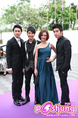 ภาพจากงานไนท์เอนเตอร์เทนอวอร์ด2011