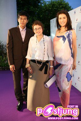 ภาพจากงานไนท์เอนเตอร์เทนอวอร์ด2011