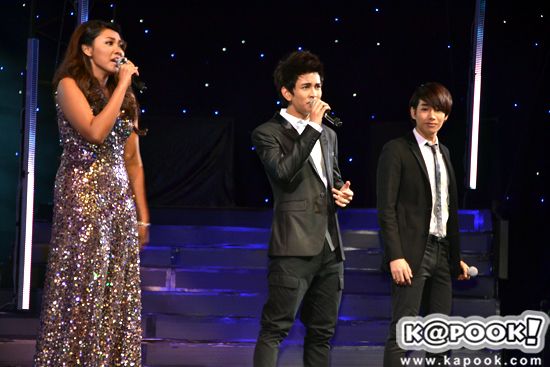 ภาพจากงานไนท์เอนเตอร์เทนอวอร์ด2011