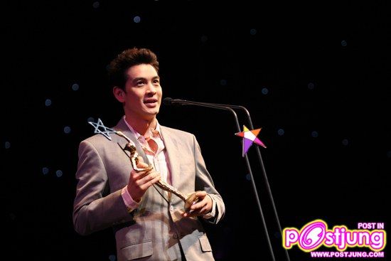 ภาพจากงานไนท์เอนเตอร์เทนอวอร์ด2011