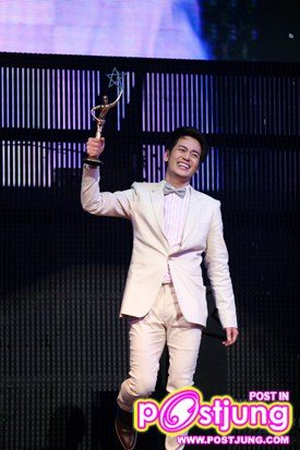 ภาพจากงานไนท์เอนเตอร์เทนอวอร์ด2011