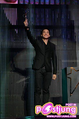 ภาพจากงานไนท์เอนเตอร์เทนอวอร์ด2011