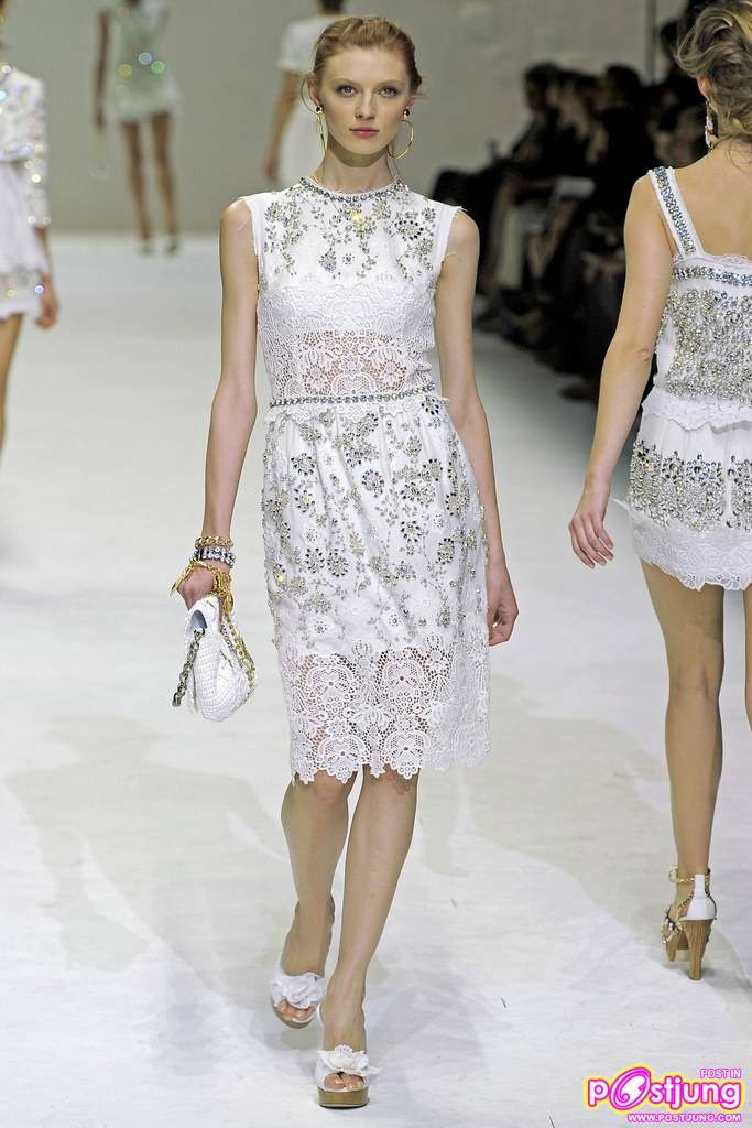 1 ปีมีหนเดียวใส่ชุด 2 ล้านออกงานผิดด้วยหร่อ