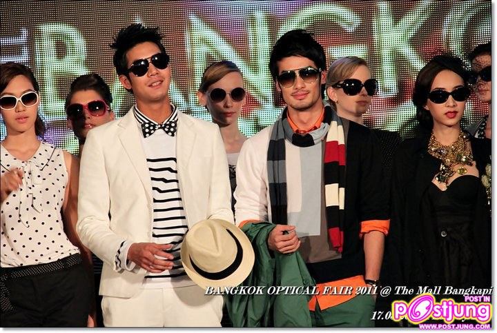 สมาร์ท-กฤษฎา, กาย-รัชชานนท์,เวียร์-ศุกลวัฒน์,บอย-ปกรณ์,มิ้น-ณัฐวรา,จียอน @THE MALL BANGKOK OPTICAL FAIR 2011