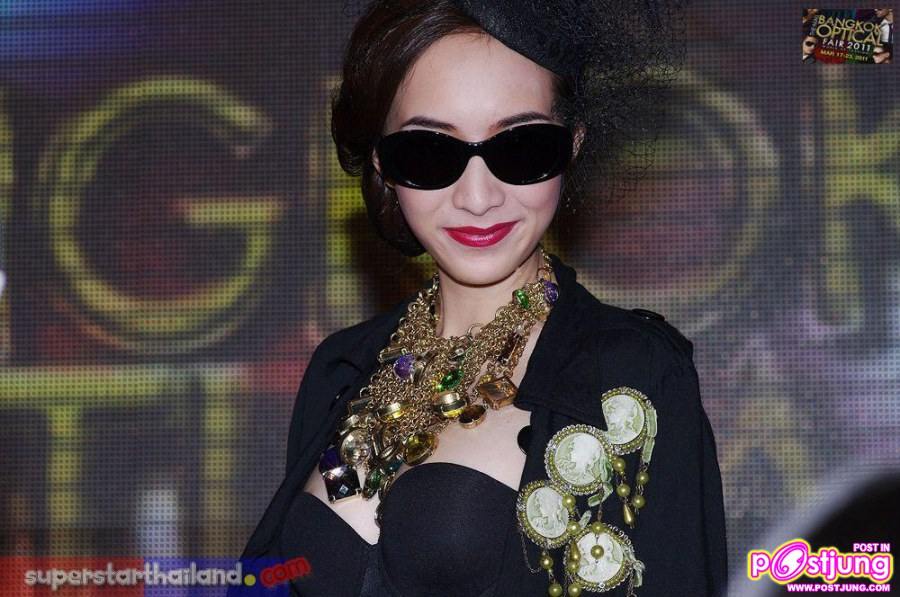 สมาร์ท-กฤษฎา, กาย-รัชชานนท์,เวียร์-ศุกลวัฒน์,บอย-ปกรณ์,มิ้น-ณัฐวรา,จียอน @THE MALL BANGKOK OPTICAL FAIR 2011