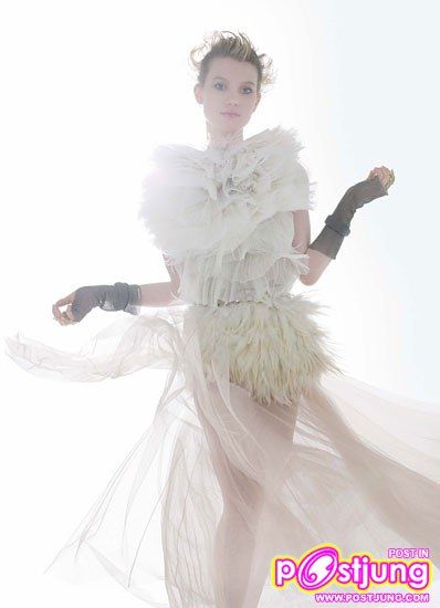 Mia Wasikowska & Michael Fassbender @W mag. April 2011