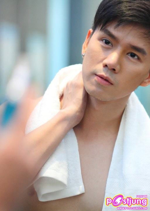 กำปั้น พีระ พาณิชย์พงส์ @THE MEN'S TIME vol.1 no.1 November 2010