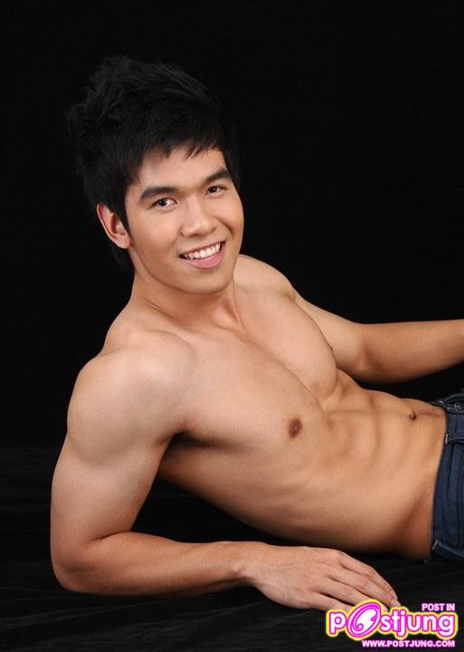 กำปั้น พีระ พาณิชย์พงส์ @THE MEN'S TIME vol.1 no.1 November 2010