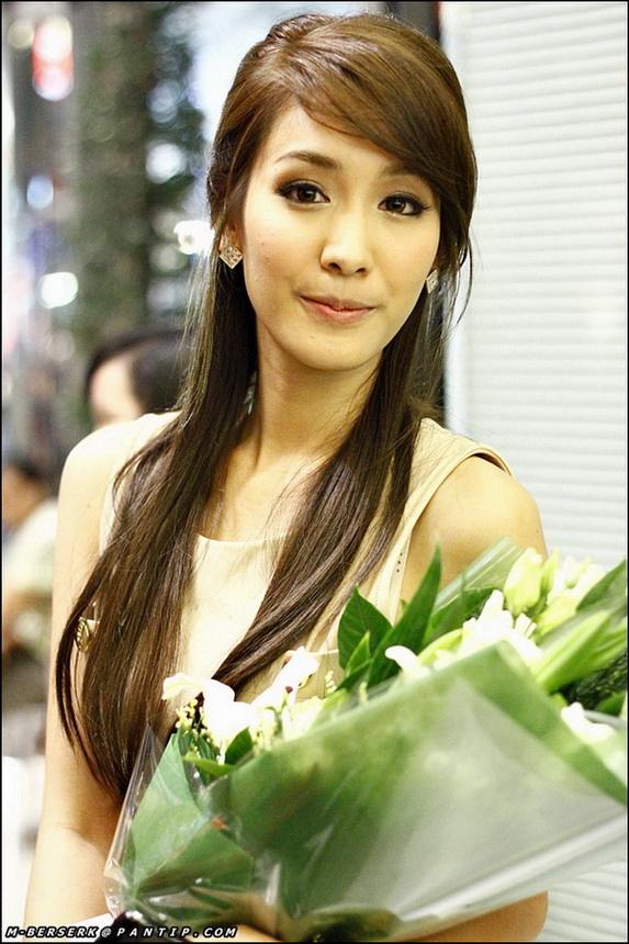 จุ๋ย มิน แพนเค้ก และพลอย ในงานเดียวกัน