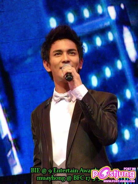 พี่บี้the star รับรางวัลขวัญใจมหาชน
