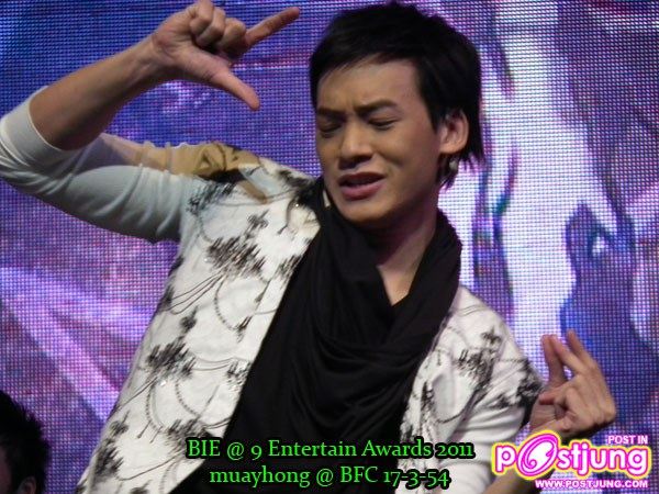 พี่บี้the star รับรางวัลขวัญใจมหาชน