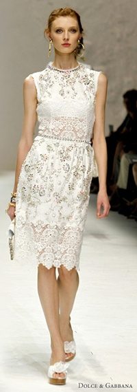 ชุดราคา2ล้านบาทที่พลอยใส่ขึ้นรับรางวัล